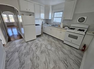 824 Roosevelt Ave, Secaucus, NJ 07094