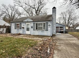 1105 Prairieview Dr, Rantoul, IL 61866