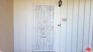 3rd image of 1726 W 120th St