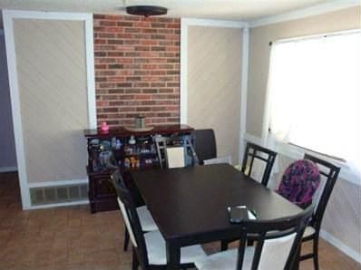 5th image of 3406 Royal Dr