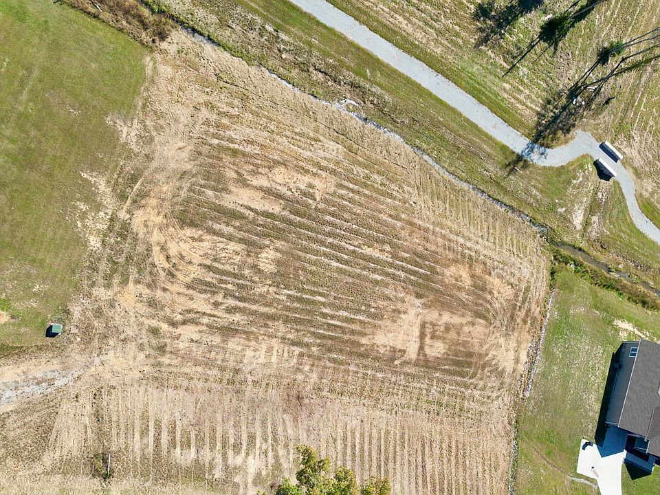 2nd image of 6 Lakewood Subdivision