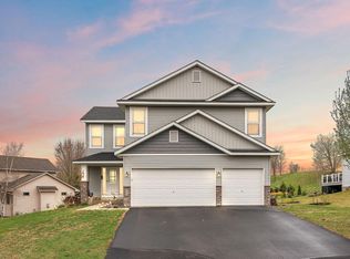 713 Overlook Dr, Buffalo, MN 55313