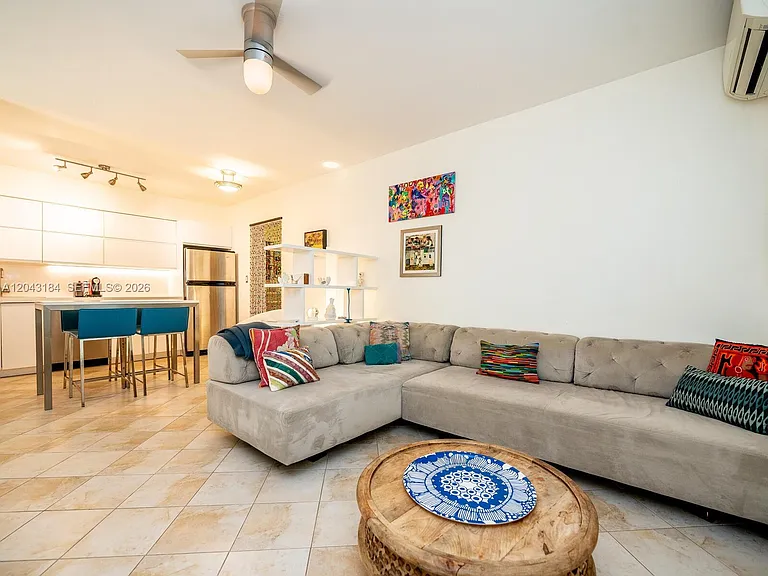 1127 S Meridian Ave #7 — Photo 9