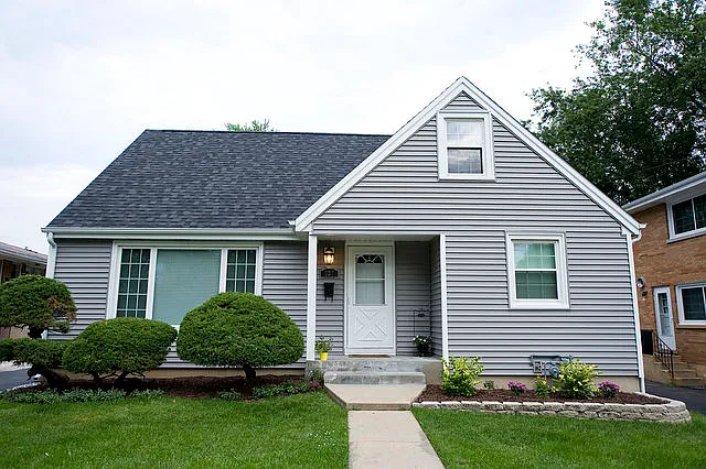 327 N Cornell Ave photo 1