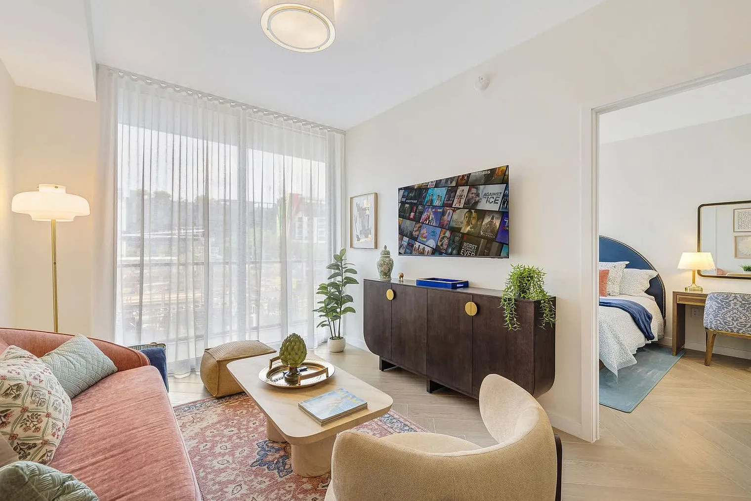 1 bed, 1.0 bath, 699 sqft, $3,030 — Photo 4
