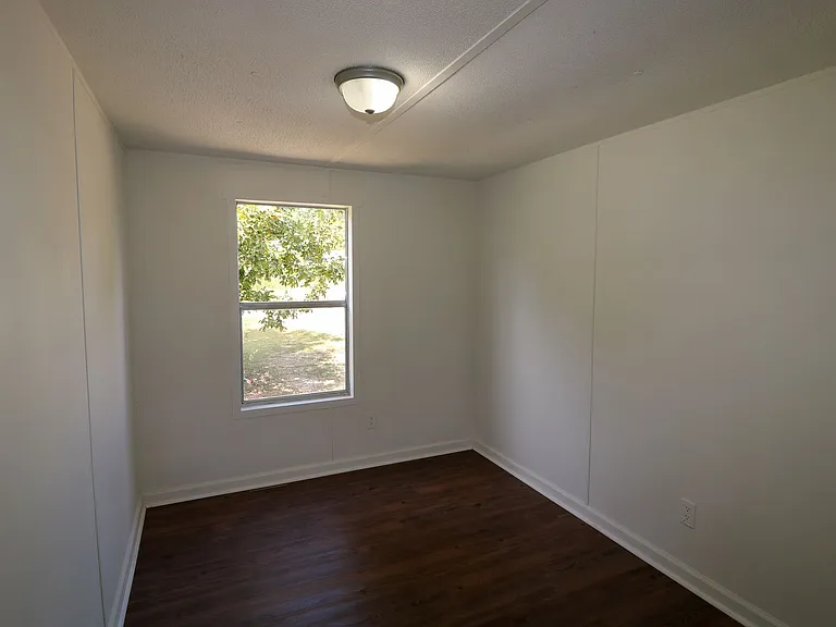 103 Baker St — Photo 21