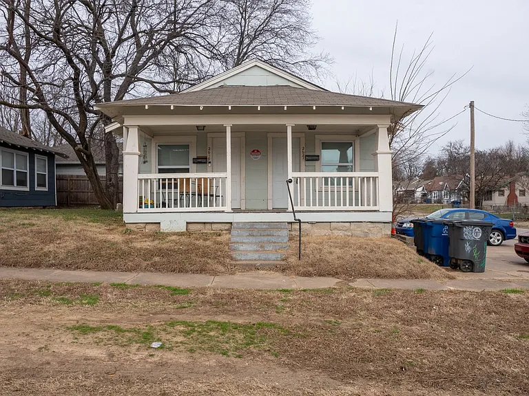 Archer Duplexes — Photo 17