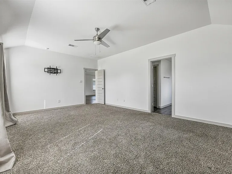 1004 Great Barracuda Ln — Photo 16
