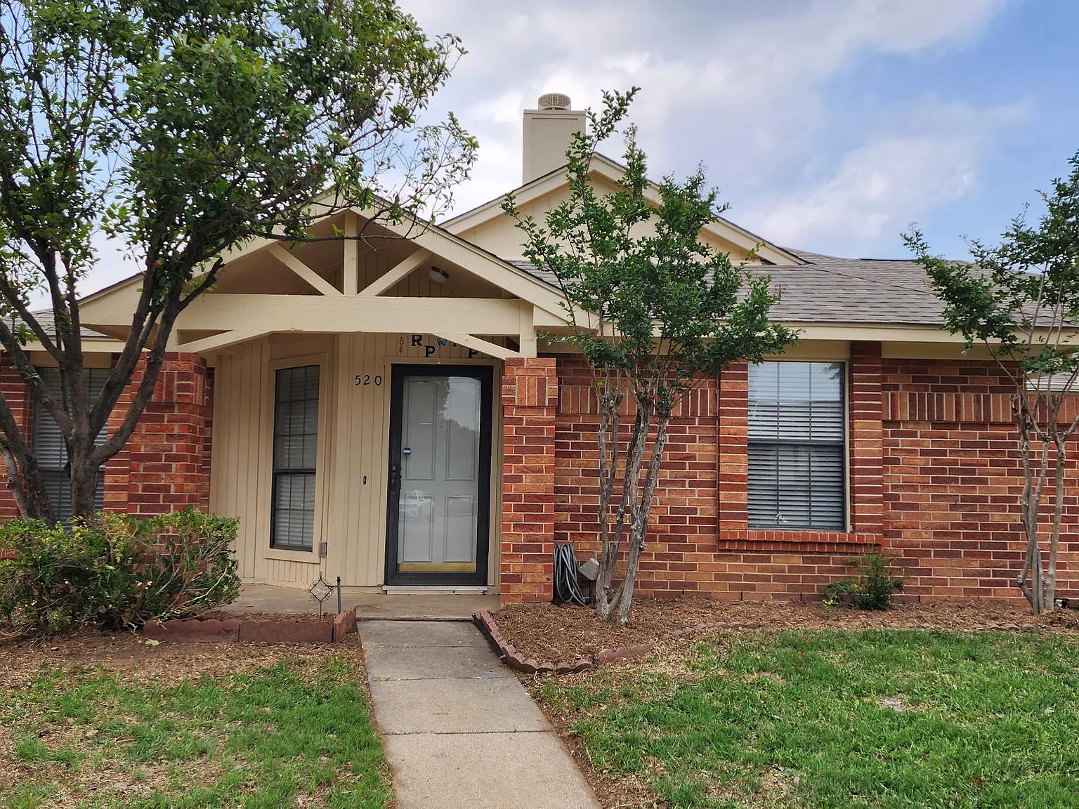 2 bed, 1201 sqft, $2,175 — Photo 2