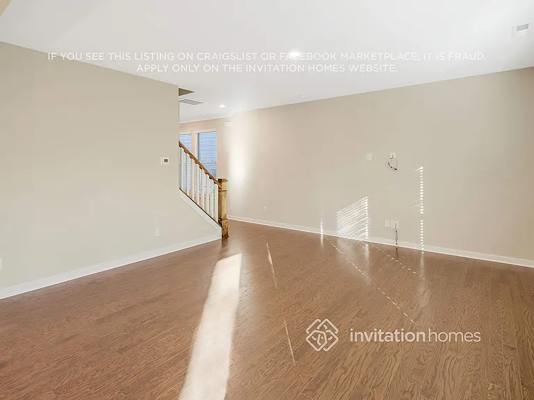 6313 Coatbridge Ln — Photo 3