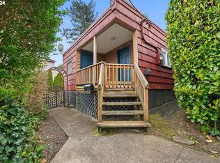 1130 8th St, Astoria, OR 97103