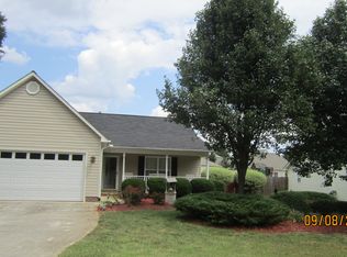 311 Old John Dodd Rd, Boiling Springs, SC 29316