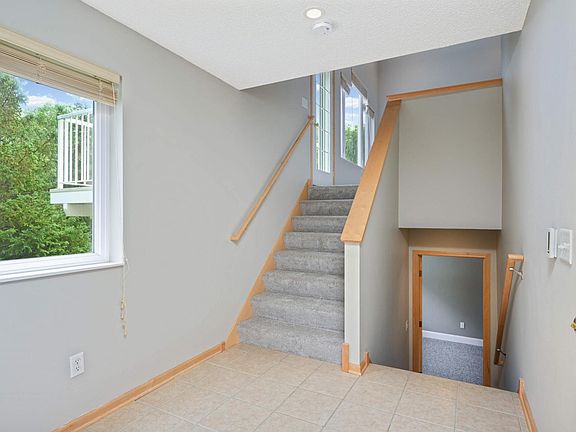5th image of 4820 Underwood Ln N #Dd