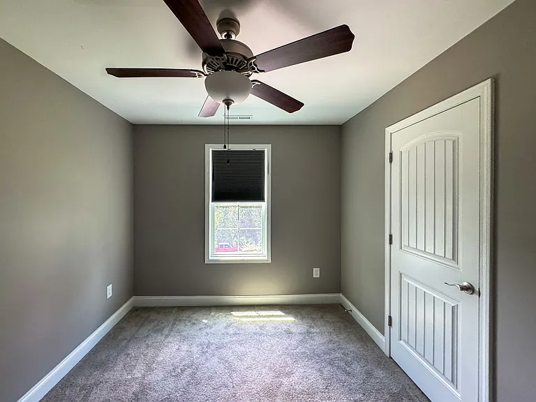 7550 Hillside Ave — Photo 32