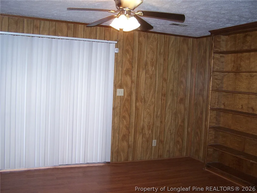 3 bed, 2.5 bath, 1814 sqft, $1,700 — Photo 4