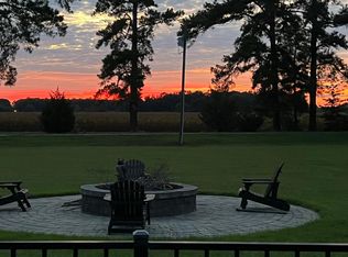 2677 County Line Rd, Saint Pauls, NC 28384