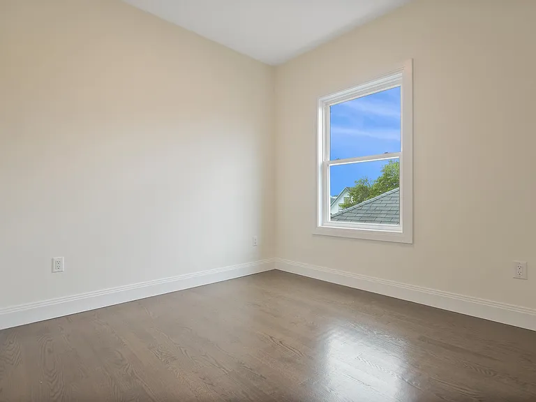 106 Patterson St — Photo 16