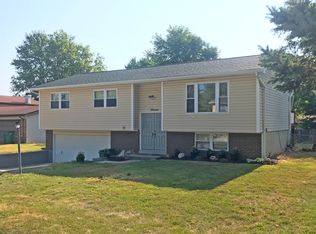 11 Donna Dr, Saint Peters, MO 63376