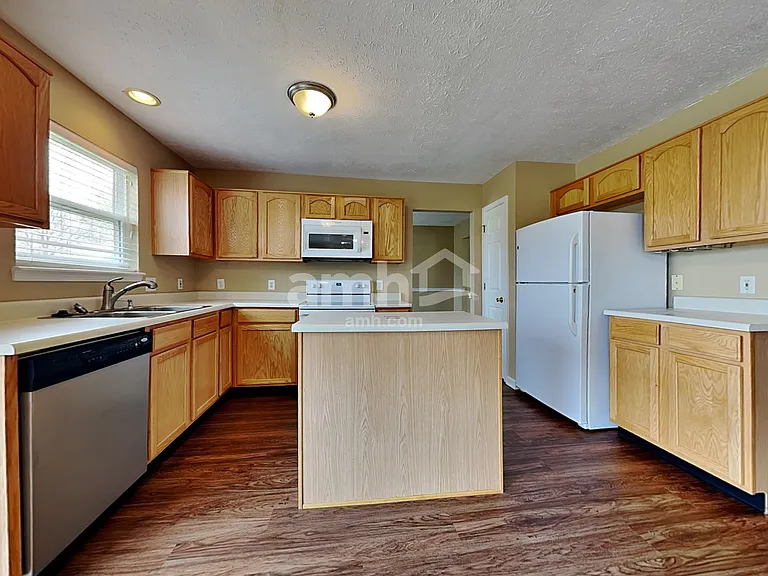 10942 Alamosa Dr — Photo 3