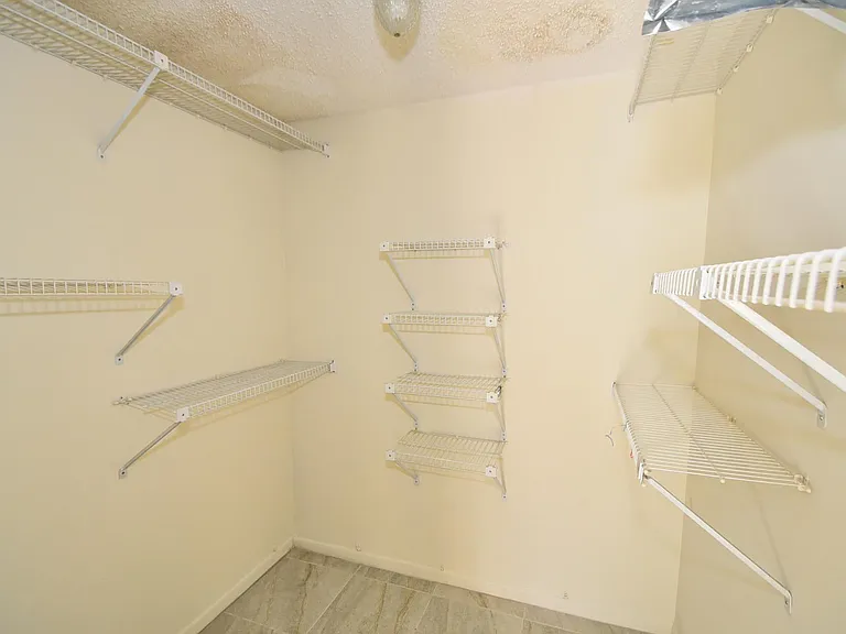 21518 Summertrace Cir — Photo 18