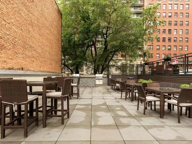 Grill and outdoor dining