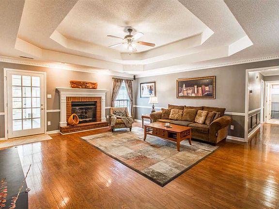 2nd image of 2373 Villaret Dr SW