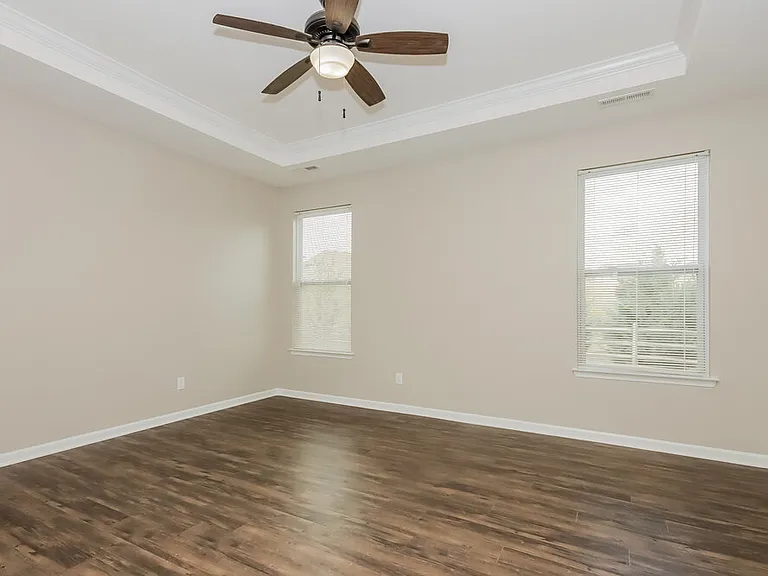 1326 Aurora Ct — Photo 11