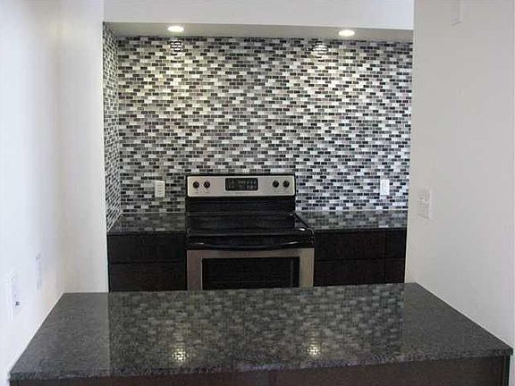 3rd image of 2200 Dickson Dr APT 208