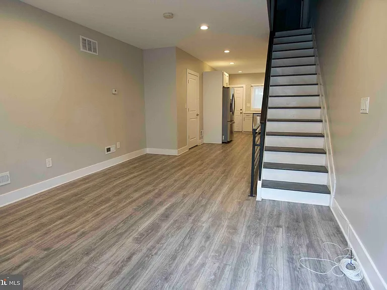 1734 S Ringgold St — Photo 1