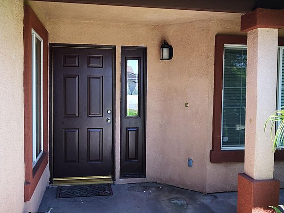 5th image of 15204 Macadamia Ct