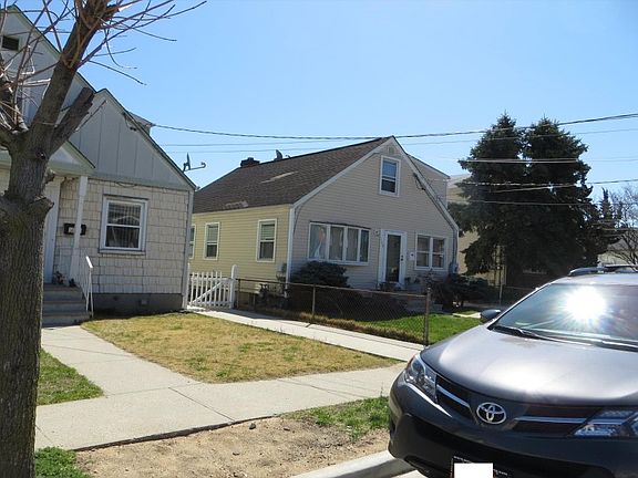 2nd image of 339 Doherty Ave