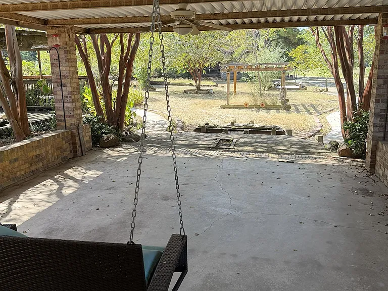 2320 Grangeway Rd — Photo 32