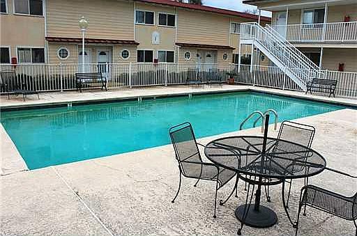 5th image of 1664 Beach Blvd #3