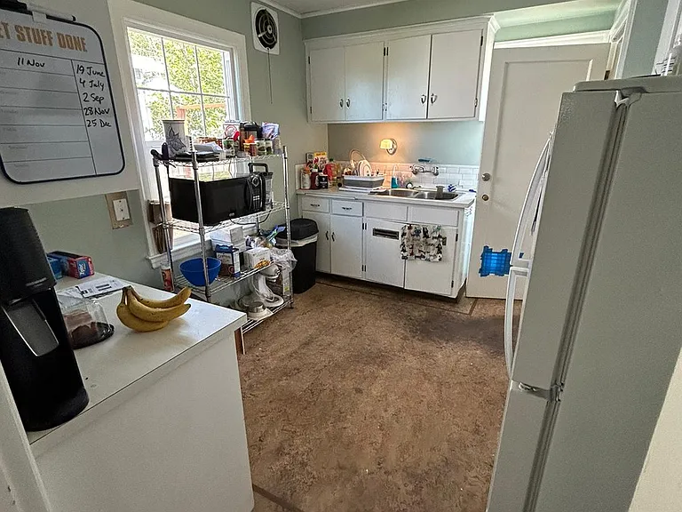 430 Jason Ave N — Photo 22