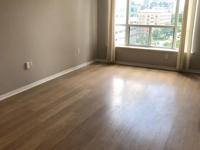 887 Bay St #1009 — Photo 7