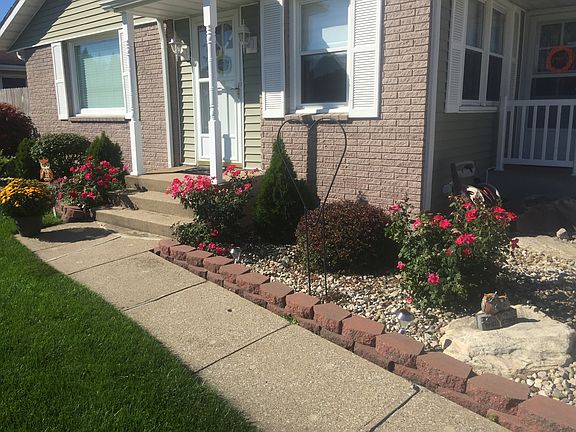 2nd image of 546 W 13th St