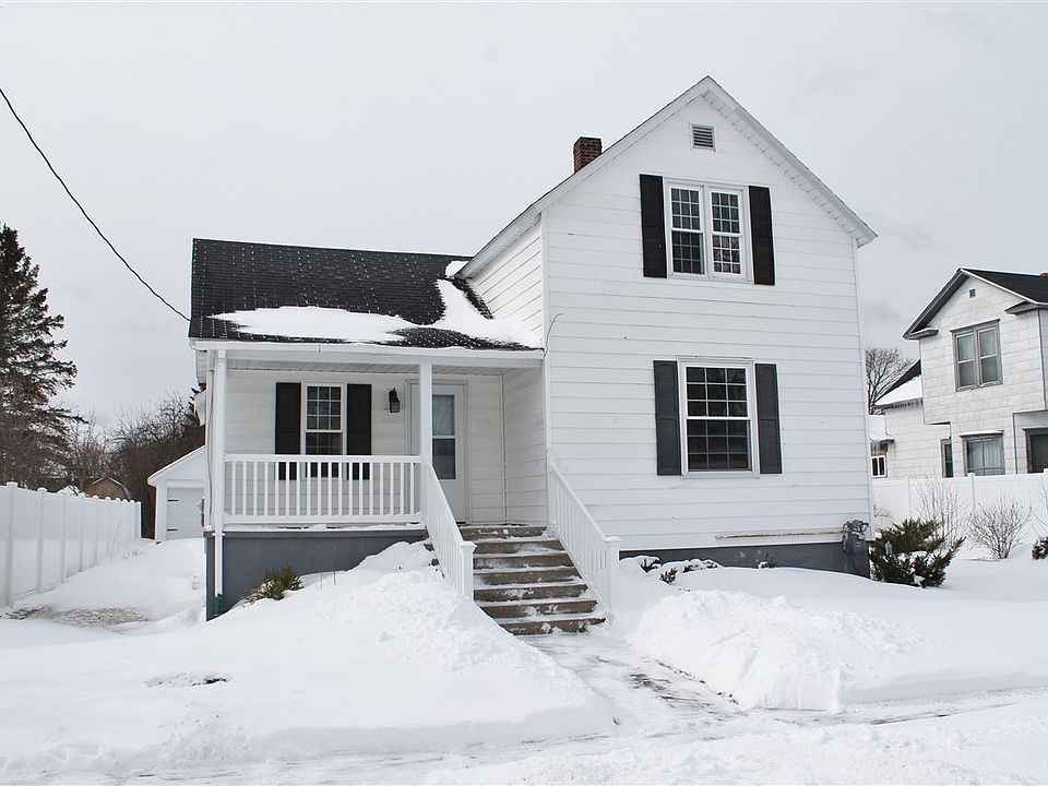 1st image of 709 Oak St
