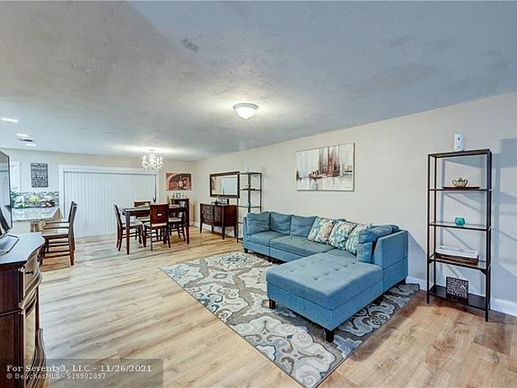 5th image of 4353 Coral Springs Dr #1D