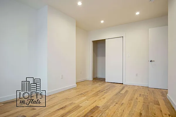 Rented by Lofts and Flats LLC | media 17