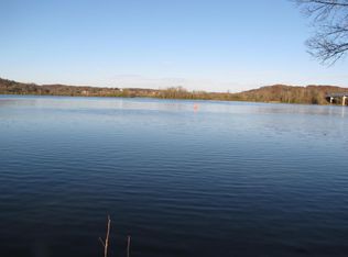 Lake Dr, Loudon, TN 37774