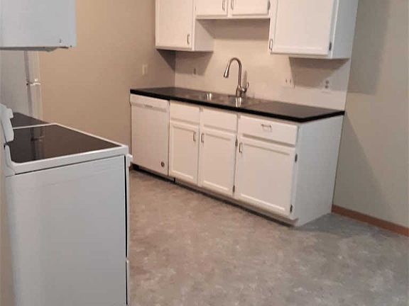 4th image of 1630 N Park St APT 8