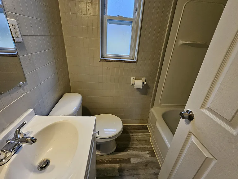 855 Hamil Rd — Photo 8