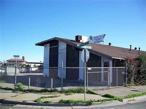 4th image of 1748 W Fremont St