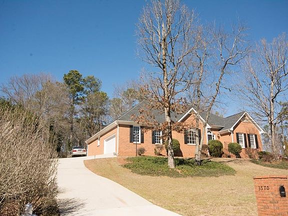 4th image of 3570 Millers Pond Way