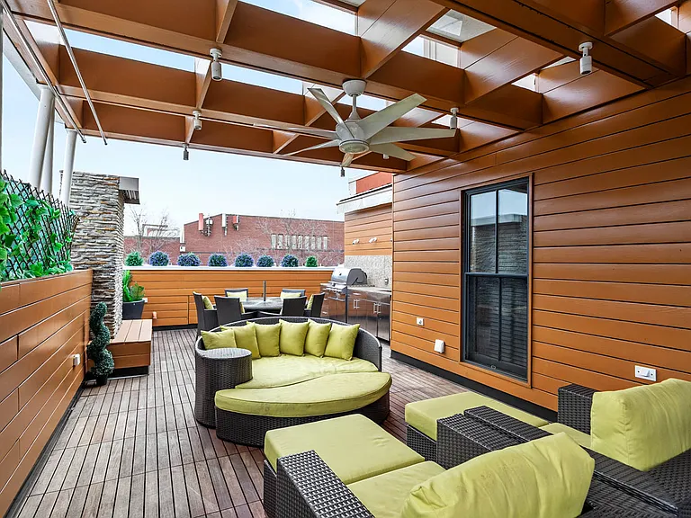 1224 R St NW — Photo 39