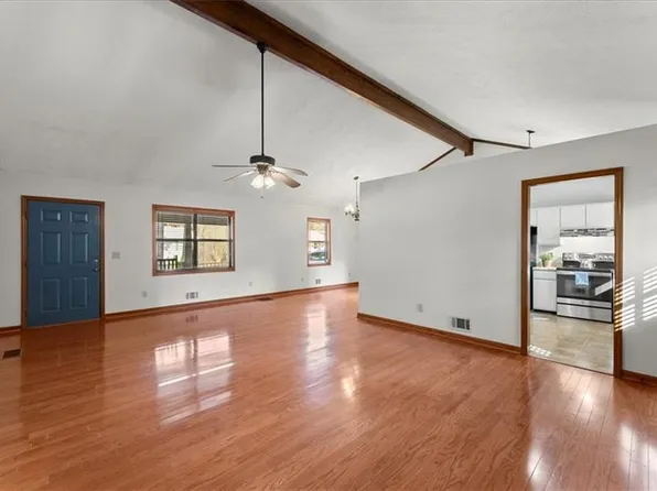 1058 Gate Post Ln, Lawrenceville, GA 30044