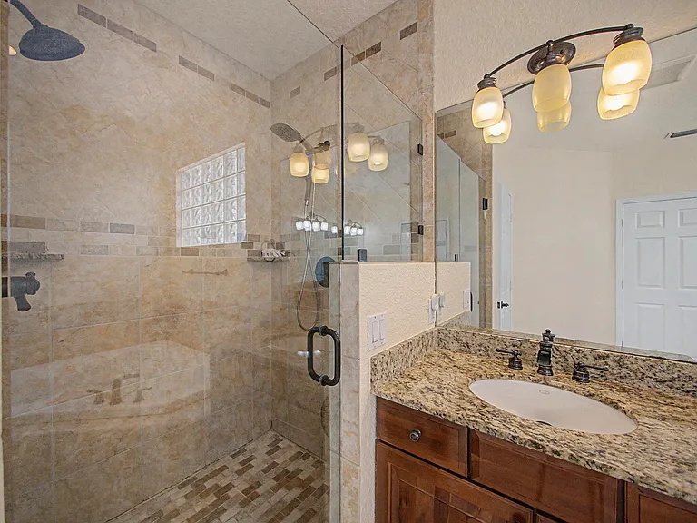 4868 Canal Dr — Photo 10