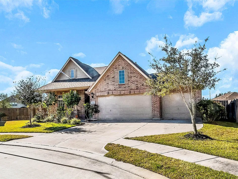 3207 Gibbons Crest Ln