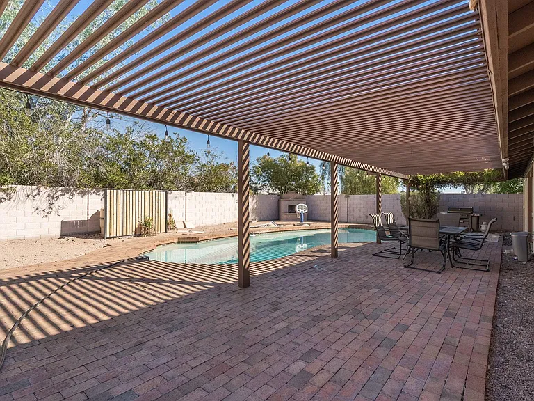 2930 W Bluefield Ave — Photo 56