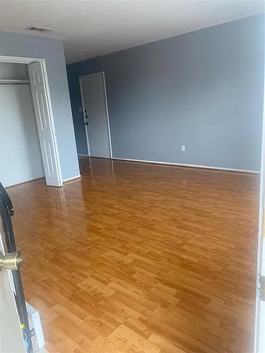 8114 Sonnet Ave #102 Photo 1